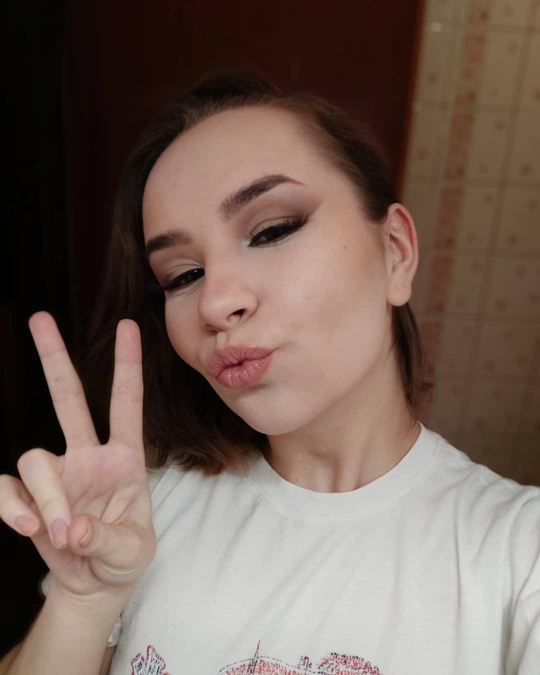 veronik.does.makeup