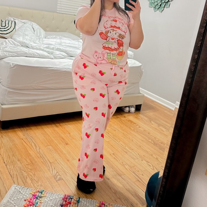 user image by @simplyyelda, Women's Strawberry Shortcake Cozy Graphic Pants - Pink