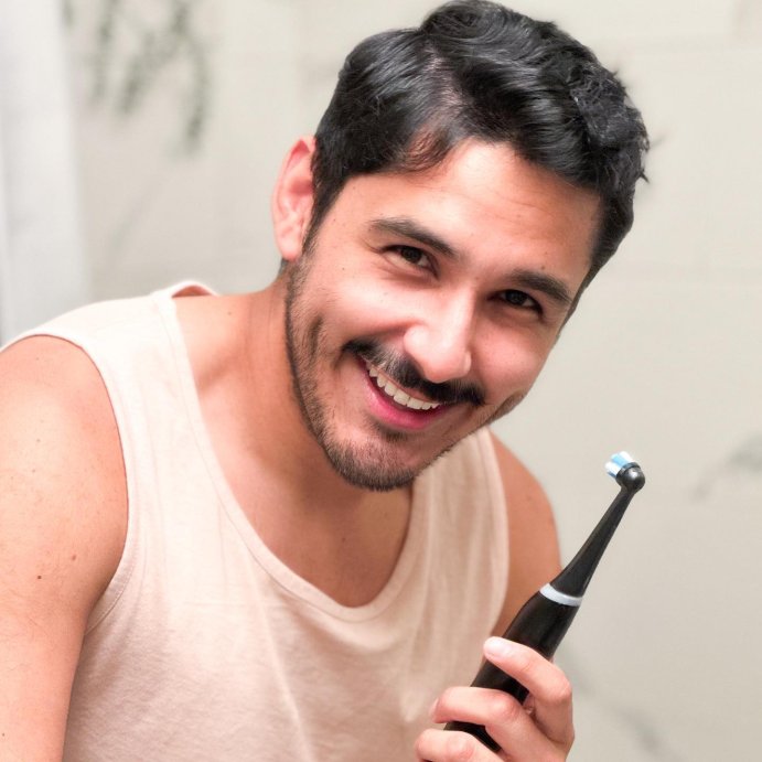 user image by @mr.viatger, Oral-B iO Series 5 Electric Toothbrush with Brush Head
