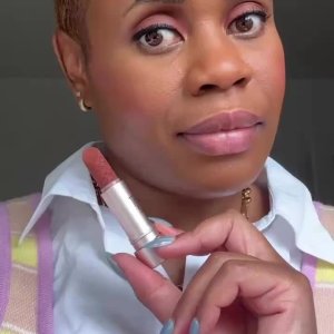 Sharon ’s mediaimport video of Kay Beauty Hydra Creme Lipstick