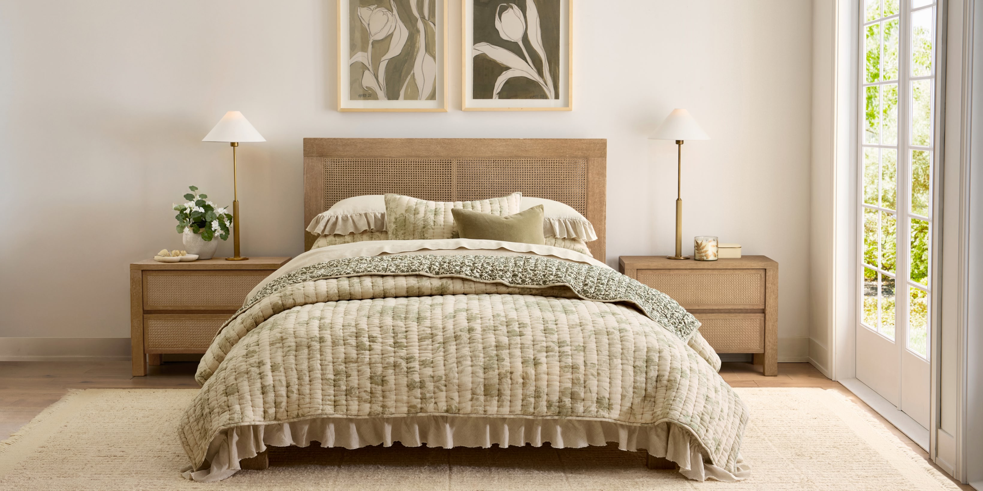 shoppable-image-background