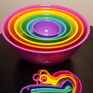 Flour Shop Rainbow Measuring Cups and Spoons