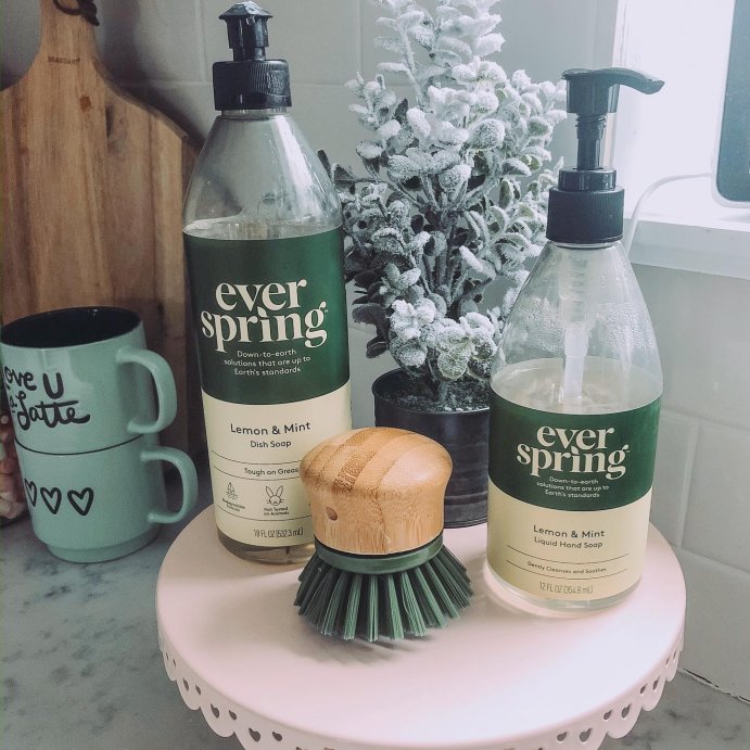 user image by @mariaannyost, Lemon &#38; Mint Liquid Dish Soap - 18 fl oz - Everspring&#8482;