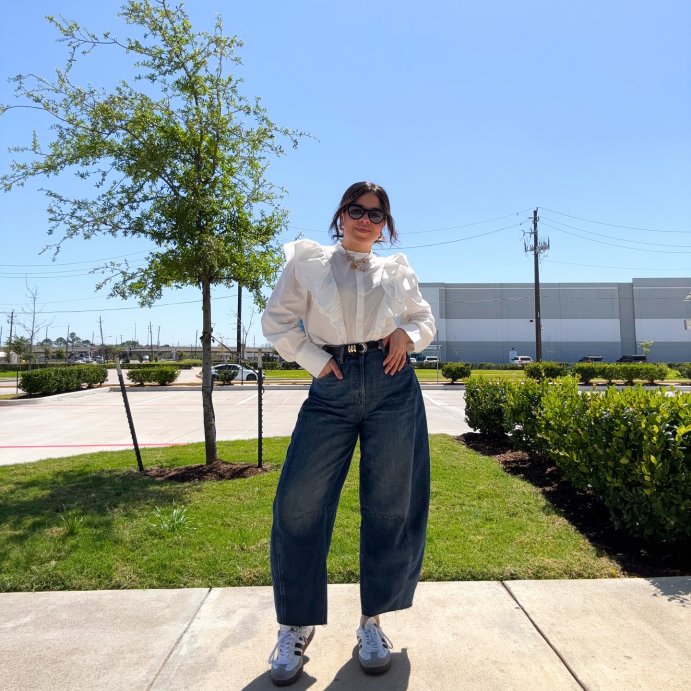 user image by @talishaaaanicole, Women's High-Rise Curved Leg Barrel Jeans - Universal Thread™