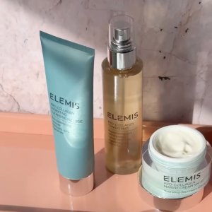 @spacenk&rsquo;s instagram video of Elemis Pro-Collagen Marine Body Cream