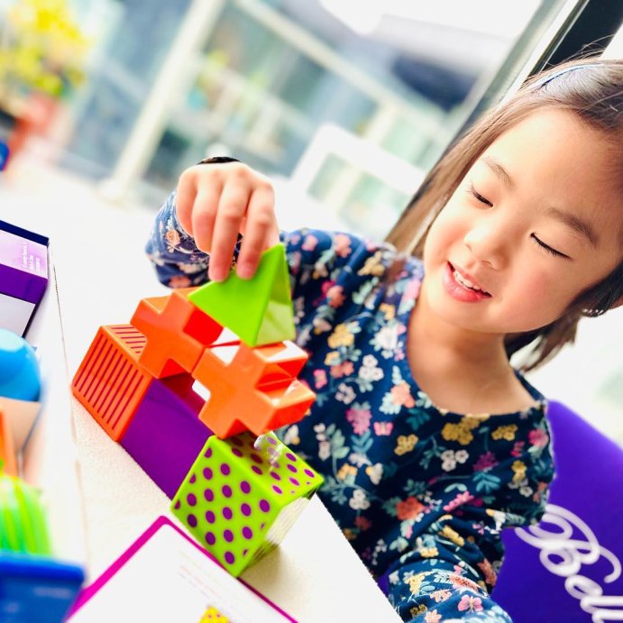 user image by @60_seconds_toyreview, Learning Resources Mental Blox Critical Thinking Game, 20 Blocks, 20 Activity Cards, Ages 5+
