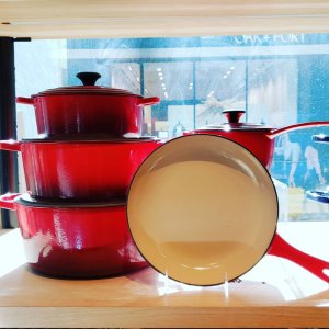 Le Creuset Shallow Fry Pan, 9 3/4