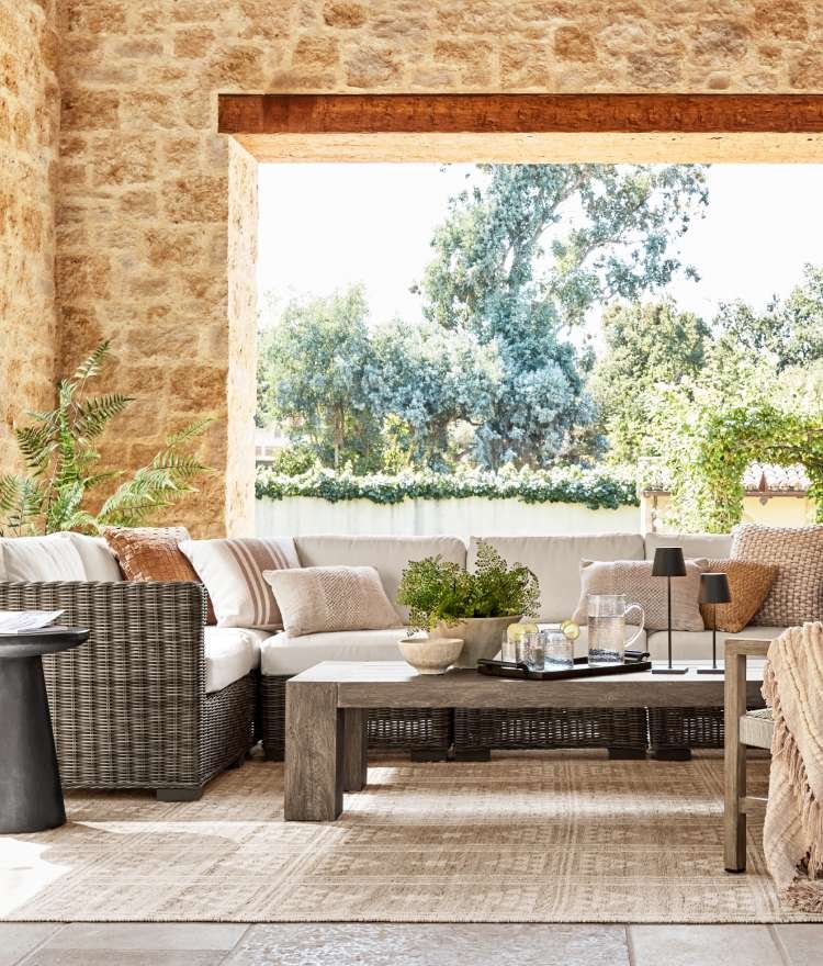 Outdoor Sectional Sofas Pottery Barn