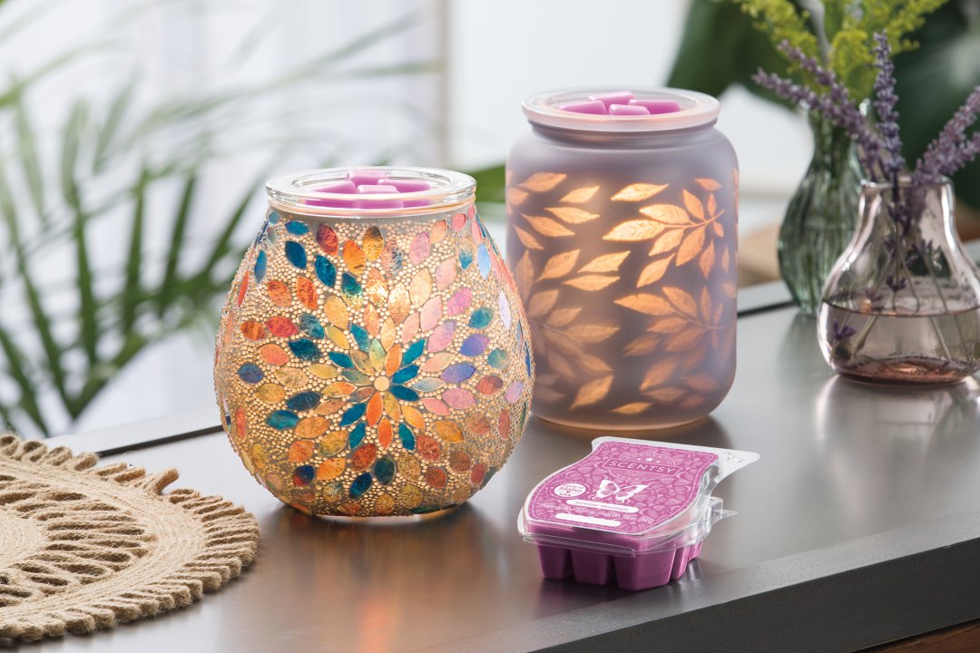 The Unbe-leaf-able and Pearlescent Petals Scentsy Wax Warmers with wax melts scented in Summer Moonlight