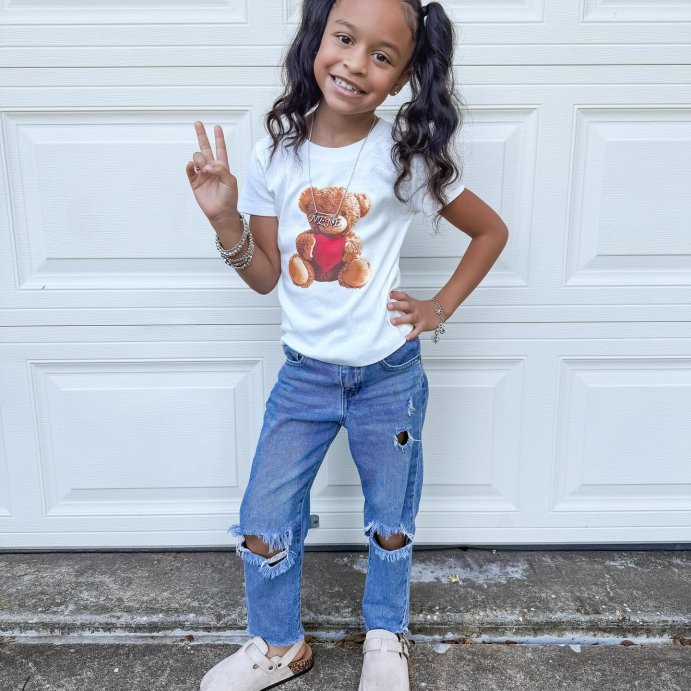 user image by @princess_namari, Girls' Short Sleeve Graphic T-Shirt - art class™