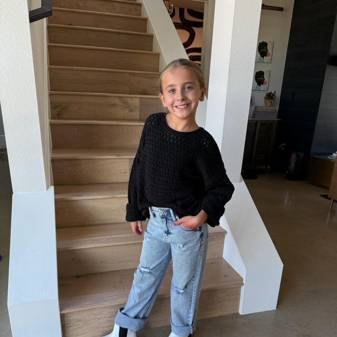 user image by @sarahpguerrero, Girls&#39; High-Rise Baggy Jeans - art class&#8482;