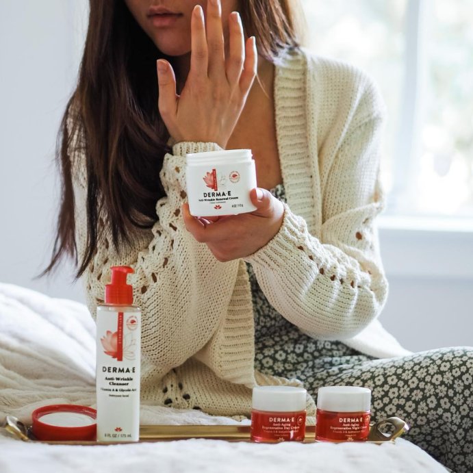 user image by @kristythebee, derma e Anti Wrinkle Cleanser - Unscented - 6 fl oz