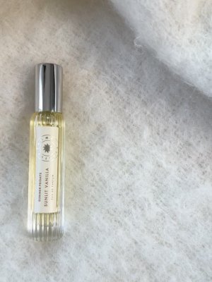 @spacenk&rsquo;s instagram video of Summer Fridays Sunlit Vanilla&trade; Eau De Parfum