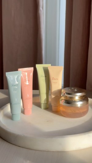 @spacenks {1} {2} van {3}