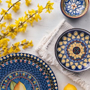 イタリア製の陶器WILLIAMS SONOMAパトリッツィエンボス皿 4枚セット イタリア製の陶器WILLIAMS SONOMAパトリッツィエンボス皿 4枚