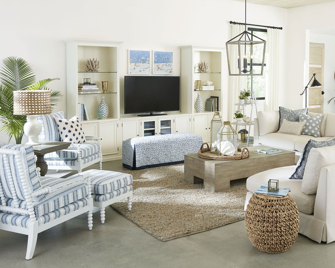 Neutral Living Room: How to Add Color to Your Space