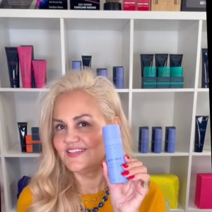 @spacenk&rsquo;s instagram video of Skin Rocks Retinoid 3