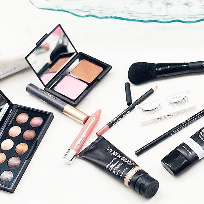 user image by @theperennialstyle, Revlon ColorStay Pencil Waterproof Eyeliner - Built-In Sharpener - 0.01oz