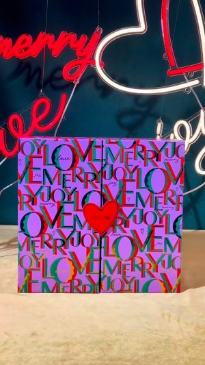 @spacenk’s instagram video of Space NK Beauty Advent Calendar