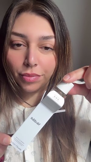 Aqsa&rsquo;s mediaimport video of Medik8 Summer Skin Essentials