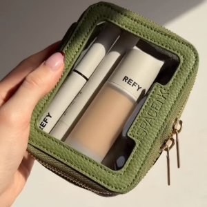 @spacenk&rsquo;s instagram video of REFY Skin Base,REFY Skin Base,REFY Skin Base,Space NK Ultimate Edit Brush Set