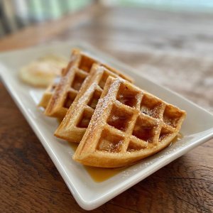 Cuisinart 4-Slice Belgian Waffle Maker - Austin, Texas — Faraday's Kitchen  Store