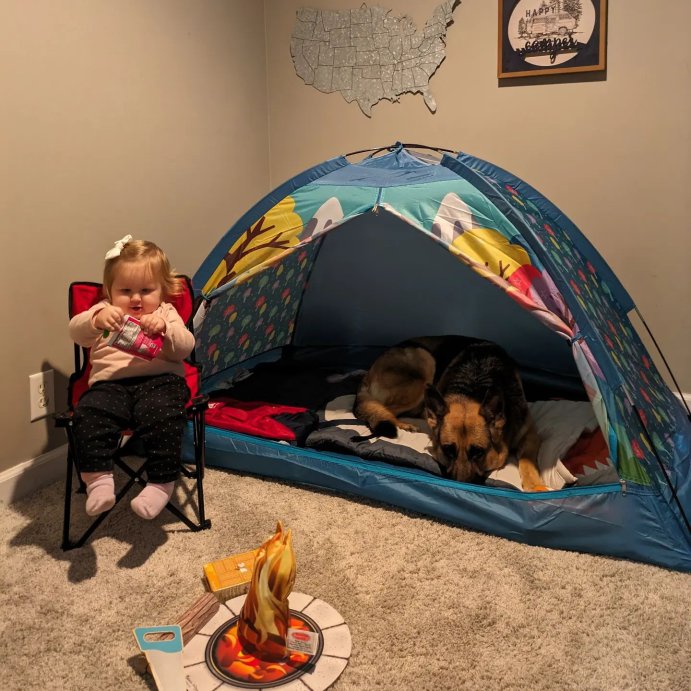 user image by @ashleyinomaha, Melissa &#38; Doug Let&#39;s Explore S&#39;mores &#38; More Campfire Play Set