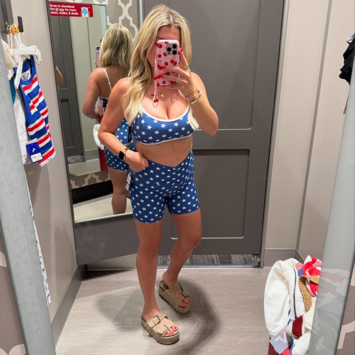 user image by @everyday_tina1, Women's Piped Sports Bra - JoyLab™