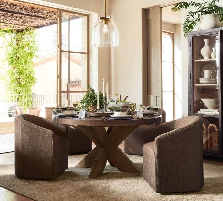 Living room table online chairs