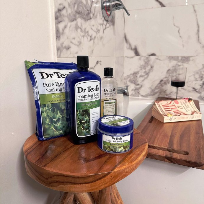 user image by @moreyeahmakeupartistry, Dr Teal&#39;s Relax &#38; Relief Eucalyptus and Spearmint Foaming Bubble Bath - 34 fl oz