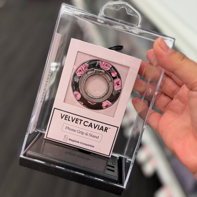 user image by @katattarget, VELVET CAVIAR MagSafe Grip Ring