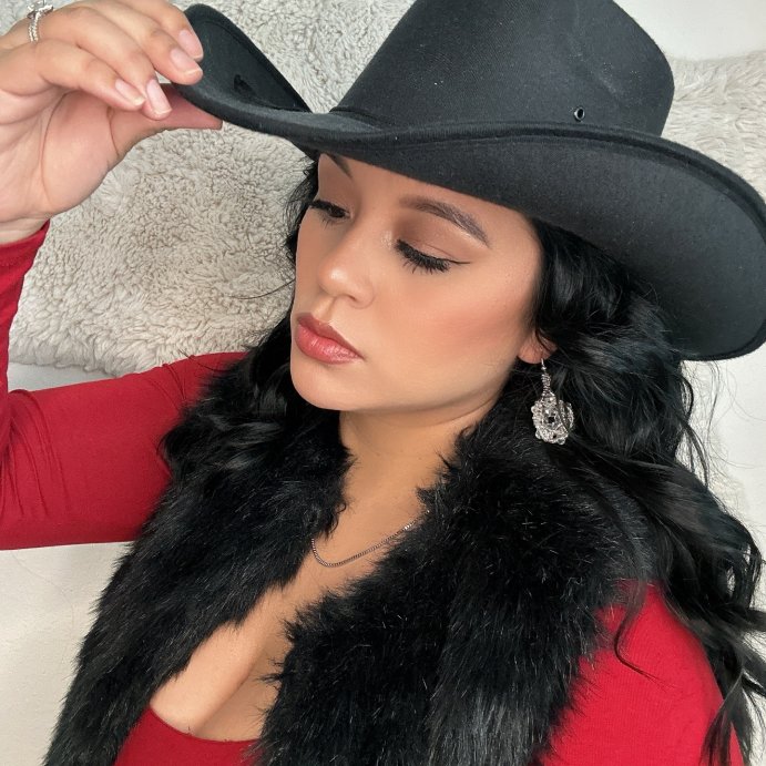 user image by @priscilla_babinski, Ardell Naked 421 False Eyelashes - Black