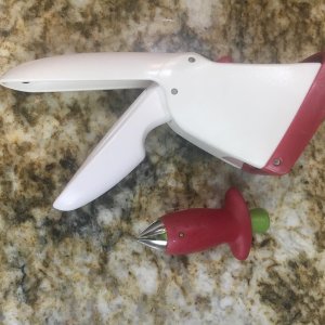 Slicester Hand-Held Strawberry Slicer – Little Red Hen