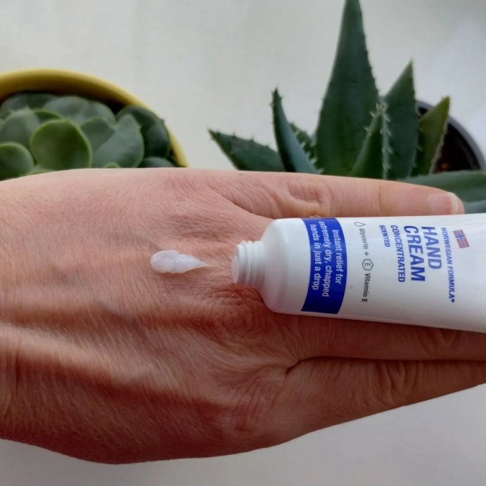 user image by @yetanotherfreebiehunter, Neutrogena Norwegian Formula Hand Cream for Dry and Rough Hands - Fragrance Free - 2oz