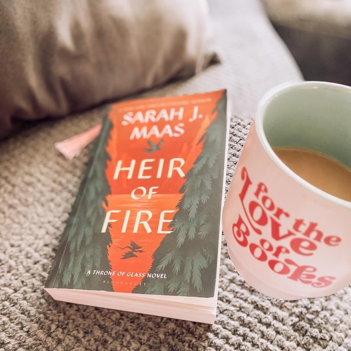user image by @bookswithamanda_, Heir of Fire - (Throne of Glass) by Sarah J Maas