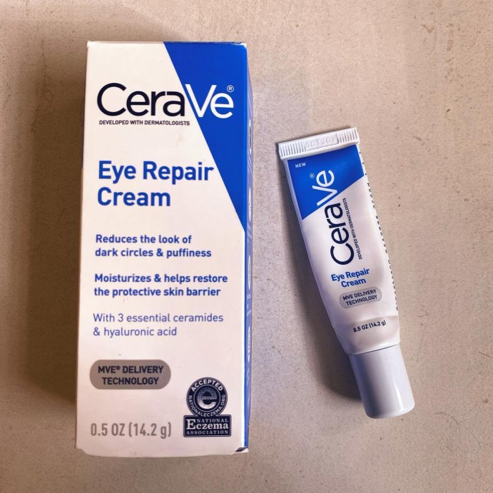 user image by @eternallyglowing, CeraVe Hydrating Hyaluronic Acid Face Serum – 1 fl oz