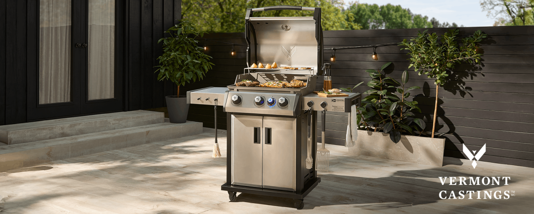 Shop Barbecue au propane à 3 brûleurs Vermont Castings and more