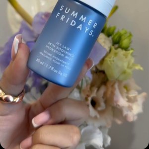 @spacenk&rsquo;s instagram video of Summer Fridays Jet Lag Deep Hydration Serum,Summer Fridays Jet Lag Skin Soothing Hydration Mist